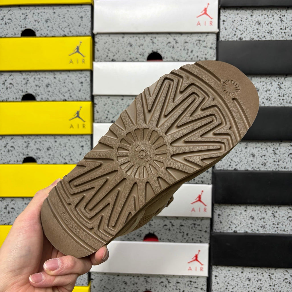 UGG Lowmel Lace-Up Sneaker – Suede & Mesh Low-Top Trainer with Shearling Lining & Tonal Lug Sole in Sand