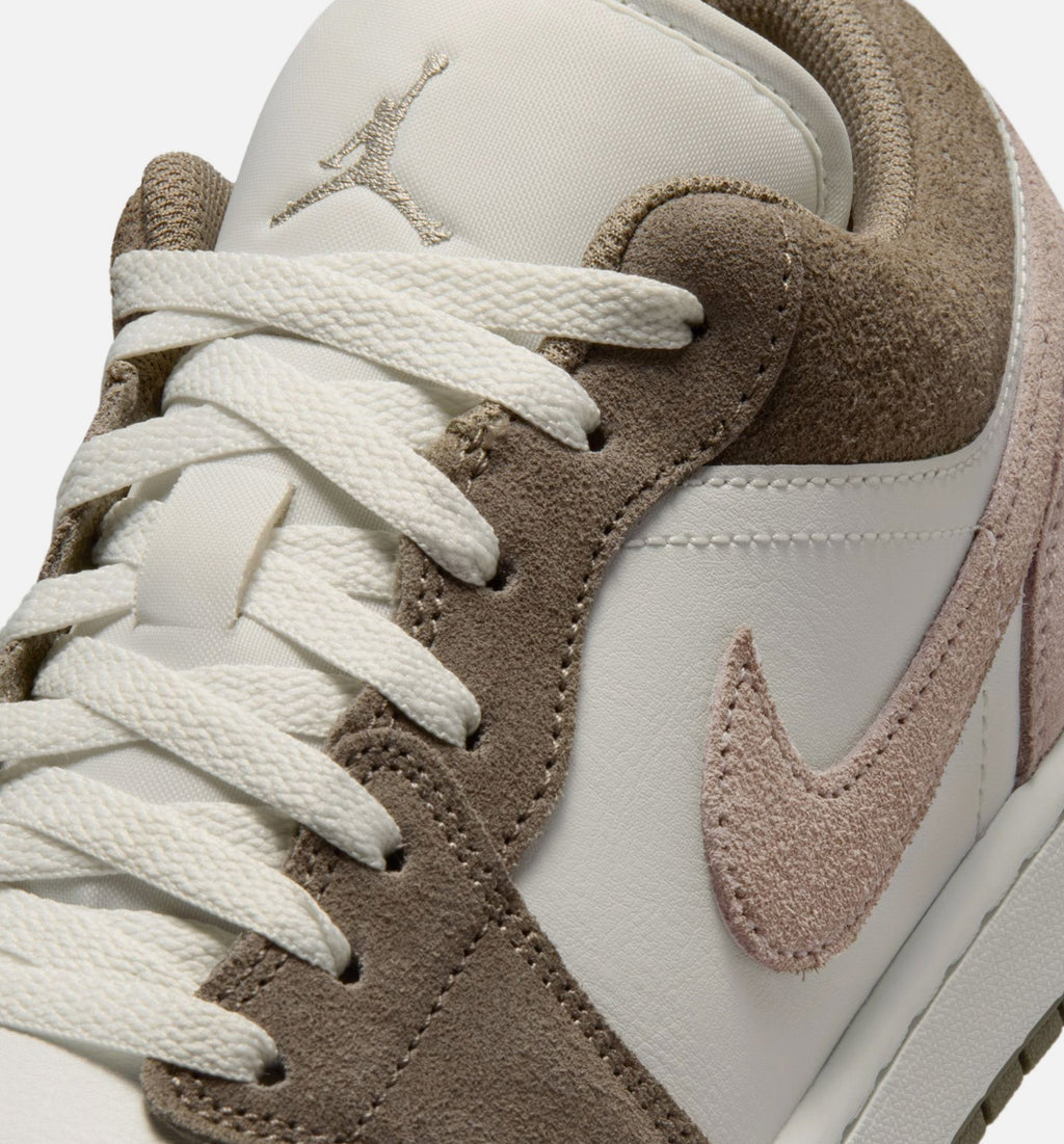 Air Jordan 1 Low – Men's Lifestyle Shoe in Olive Grey/Enigma Stone/Summit White